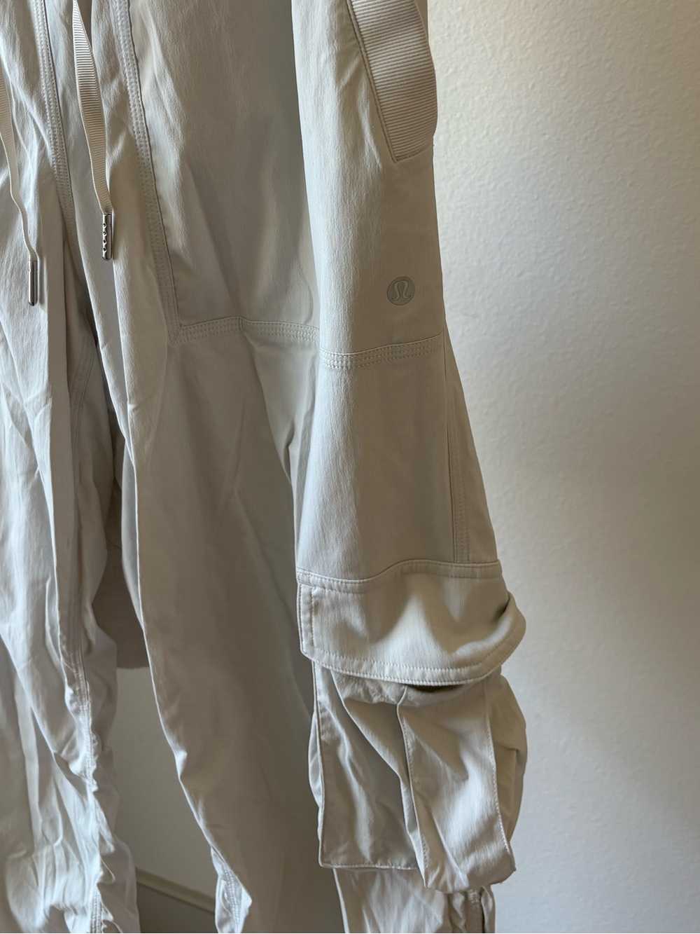 Lululemon | Dance Studio Relaxed-Fit Mid-Rise Cargo Pant - Picture 6 of 6